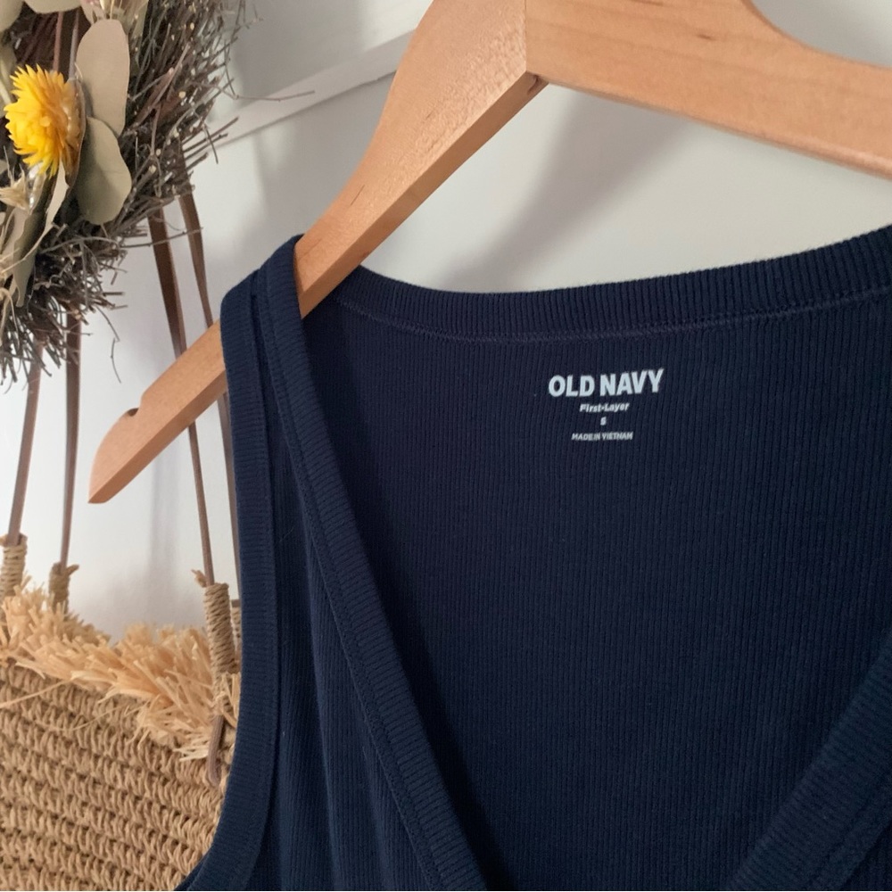 Old Navy Ribbed Tank Top - Picture 6 of 7